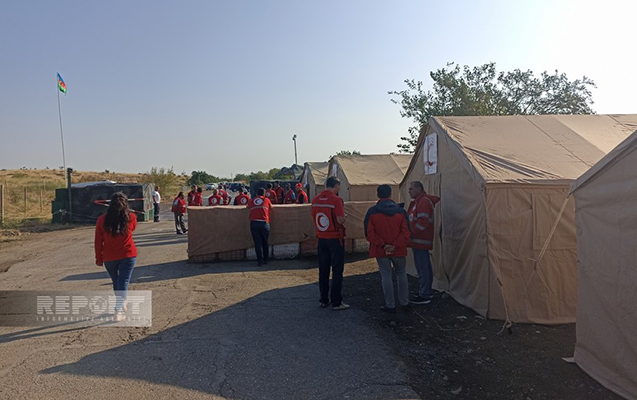 Humanitar karvan 2 gündür Ağdam-Xankəndi yolundadır - FOTOLAR