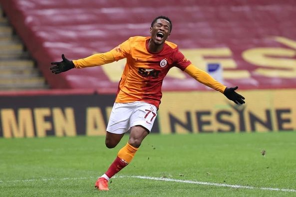 Azərbaycan klubu "Qalatasaray"ın eks hücumçusu ilə danışıqlara başladı – SON DƏQİQƏ