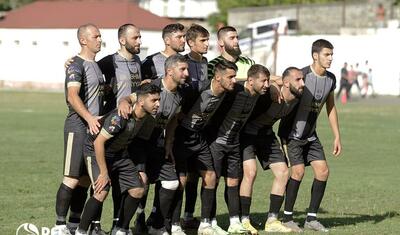 Klub rəhbərinin oğlu qol vurdu, qızlar baxdı -