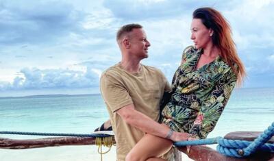 Millinin sabiq qapıçısı xanımından boşandı, ziyafət verdi -