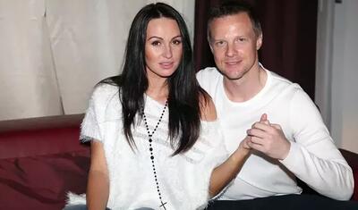 Millinin sabiq qapıçısı xanımından boşandı, ziyafət verdi -