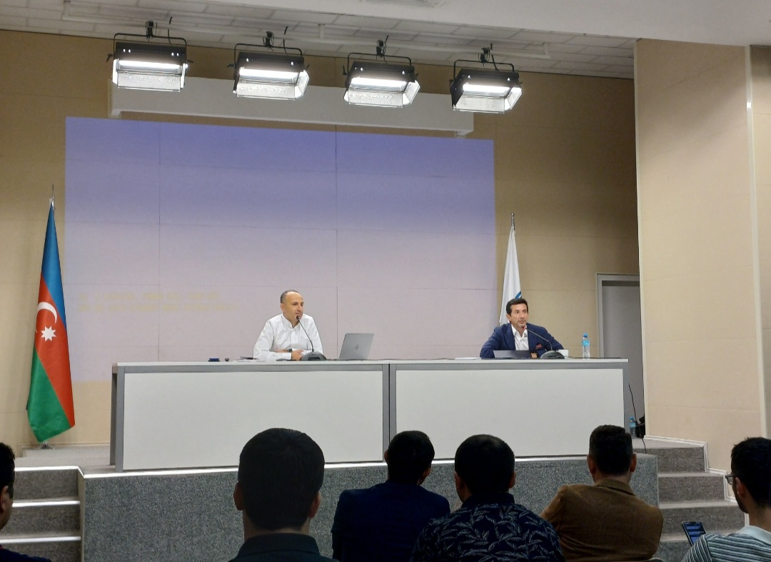 Şimşək medianın önünə çıxdı, dedi ki… FOTOLAR