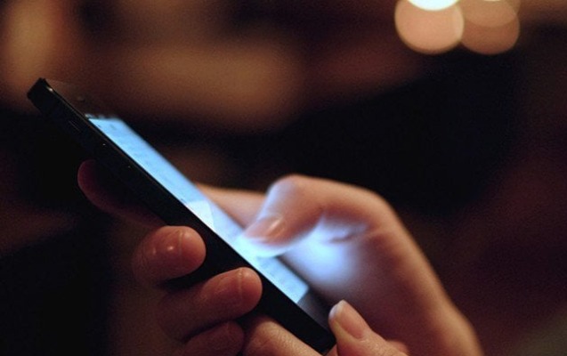 Respublikamızda telefonların qeydiyyat rüsumu azaldılır