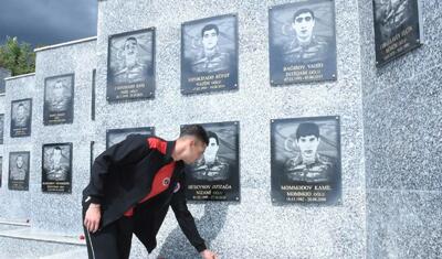 İcra başçısı ilə görüşdülər, Şəhidlər Xiyabanını ziyarət etdilər -