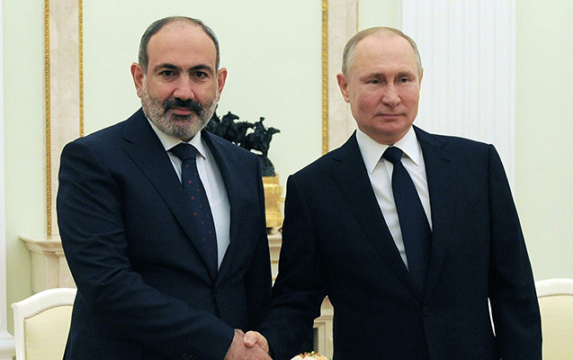 Putin və Paşinyan Qarabağdakı vəziyyəti müzakirə etdi