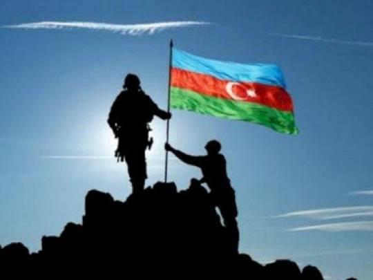 Azərbaycan bayrağı artlq Xankəndidə dalğalanır!