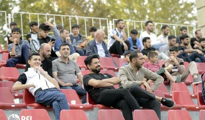 Qızlar onları izləməyə gəldi, meydanda gərgin anlar yaçandı -