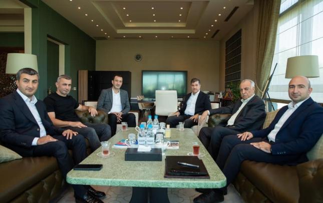 Abdolbari Gozal “Qarabağ”da vacib toplantı keçirdi, göstərişlərini verdi - FOTOLAR