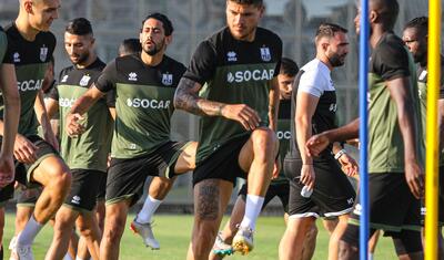 O da "Neftçi"yə qoşuldu, Mutu köməkçiləri ilə məsləhətləşdi  -
