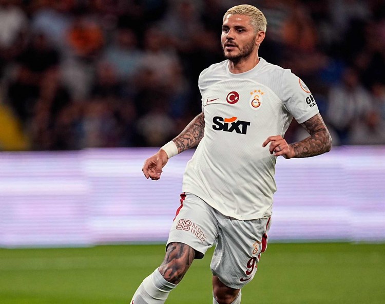 "Qalatasaray"ın ulduzu heç kimin bacarmadığını etdi