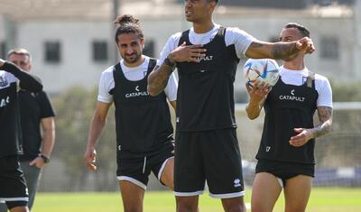 "Neftçi": Mutu futbolçuların üzünü güldürdü, səfər tezləşdi -