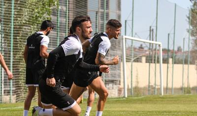 "Neftçi": Mutu futbolçuların üzünü güldürdü, səfər tezləşdi -