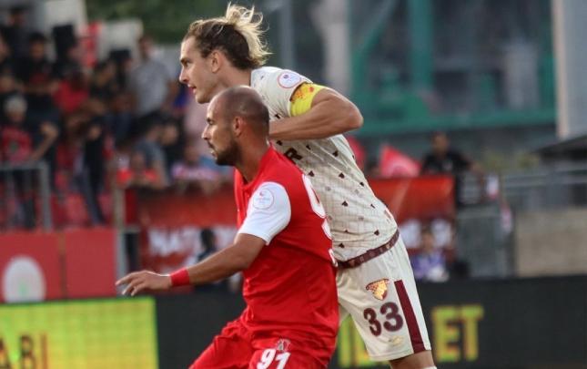 Diniyevli "Ümraniyespor" "dib"ə yuvarlandı - VİDEO