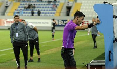 "Qarabağ" beşinə "hə", beşinə "yox" dedi -