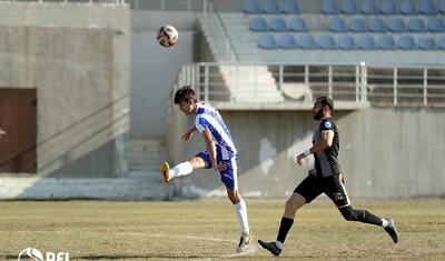 Şəkili futbolçudan bir gözəl qol -