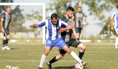 Şəkili futbolçudan bir gözəl qol -
