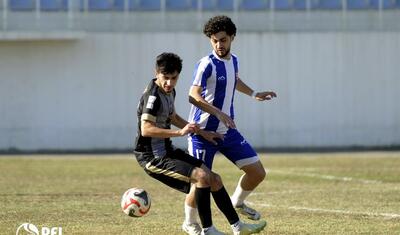 Şəkili futbolçudan bir gözəl qol -