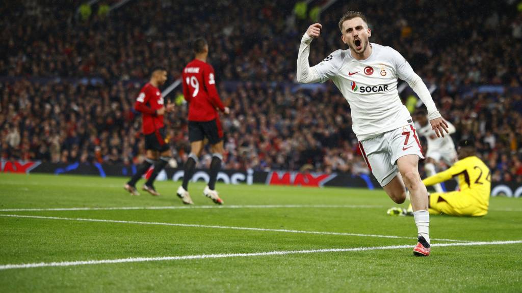 UEFA “Qalatasaray”ı cərimələdi – Davranışları xoşlarına gəlmədi
