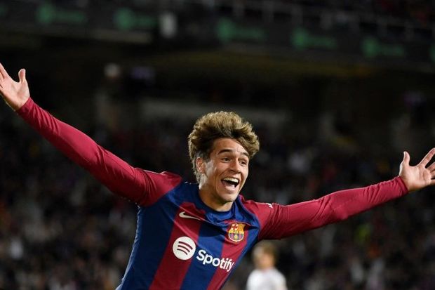17 yaşlı futbolçu “Barselona”ya 3 xal bəxş etdi - VİDEO