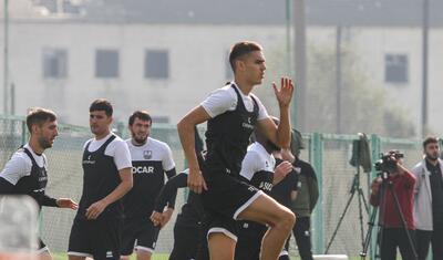 "Neftçi"nin isveçli yeni idman direktoru komanda ilə tanış oldu -