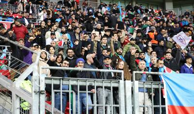 “Qarabağ”lı futbolçulardan formalarını bu cür almaq istədilər – Almaniyadan