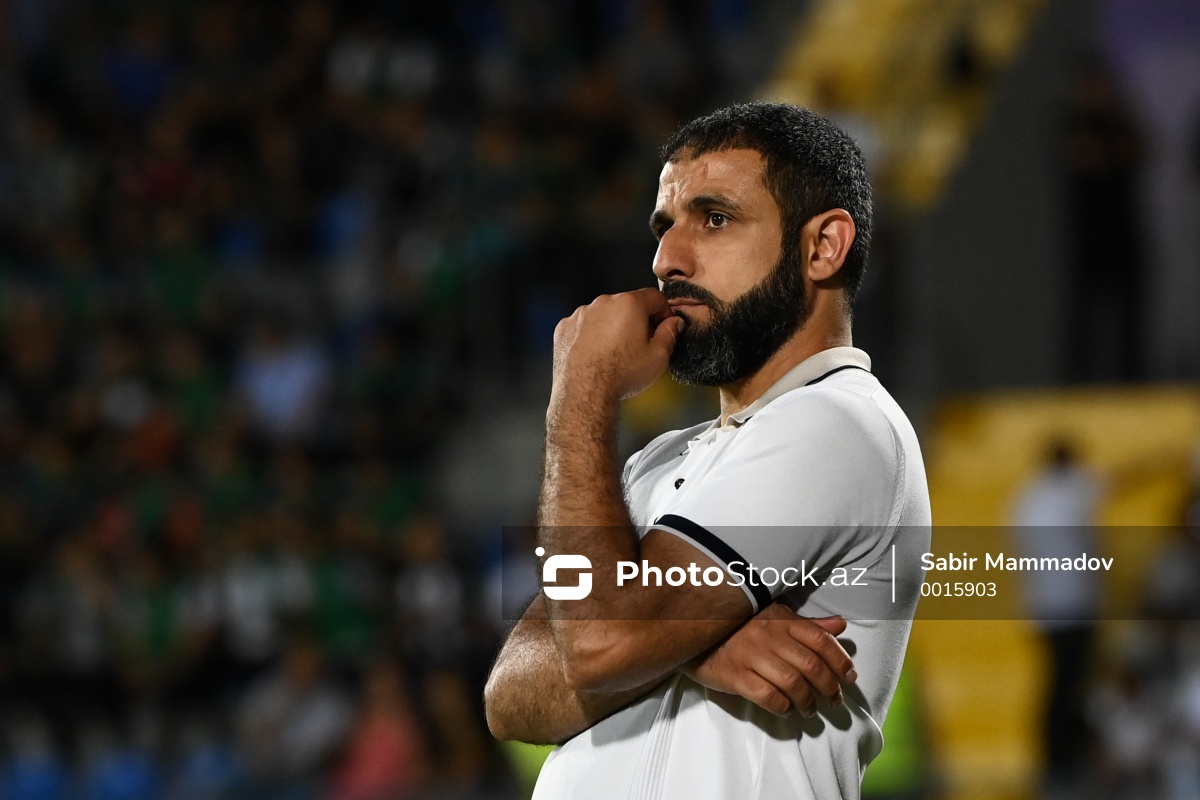 Rəşad Sadıqov: “Onlarla danışırıq, başqa futbolçulara baxırıq”