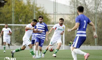 Azərbaycanda stadionun üzərindən təyyarə uçdu, kədərli gözlər sevincdən yaşardı -