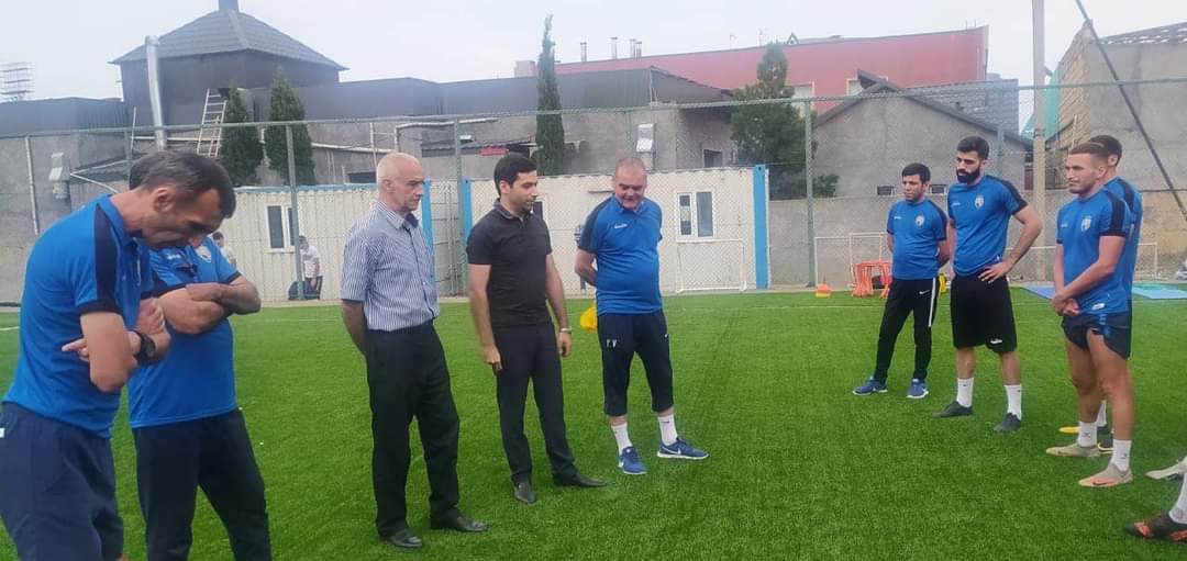 Klubun rəhbəri tanınmış futbol adamını niyə vəzifədən uzaqlaşdırdı?