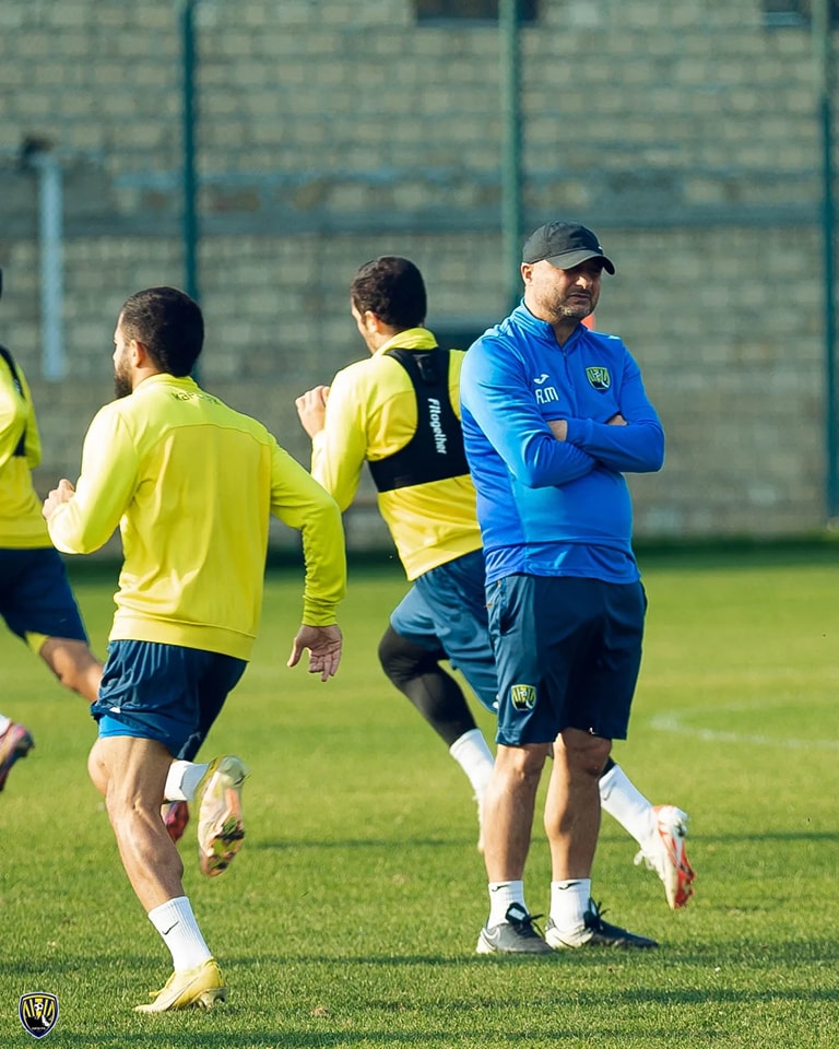 Daha çox büdcə, daha çox ödənişli futbolçular – Bəs niyə bir belə uğursuz oldu?