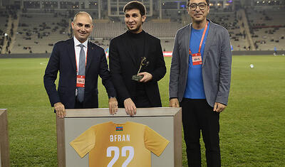 Nazir 5 nəfəri yola saldı, Ruslan Abışov orada olmadı -