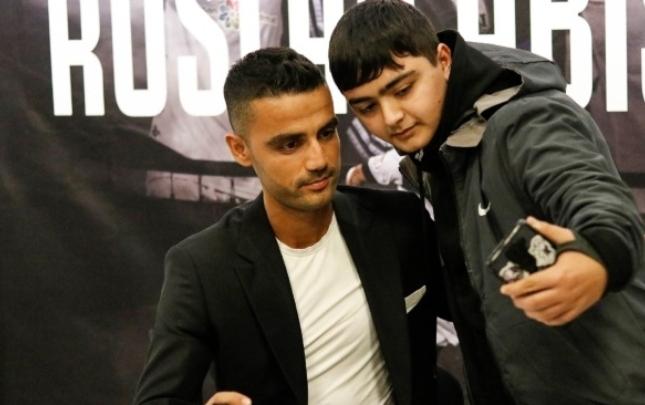 Ruslan Abışov vida oyununa çıxdı