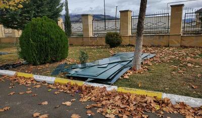 12 il əvvəl bu rayonda tikilmiş stadionu indi necə sökürlər? -