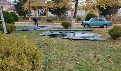 12 il əvvəl bu rayonda tikilmiş stadionu indi necə sökürlər? -