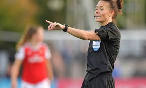 İki yeniyetmə həbs olundu - Qadın hakimi təhqir etdikləri üçün