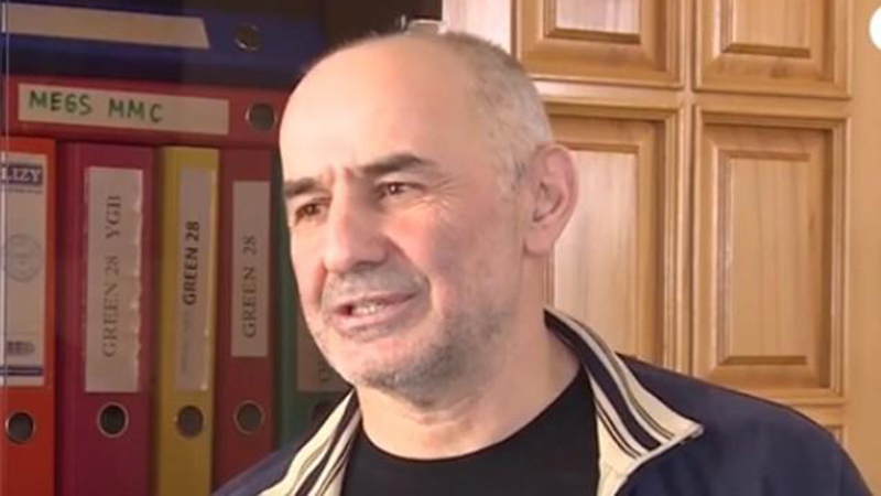 "Hamı "döşəyir”, mənim danışmağımın nə mənası var?"