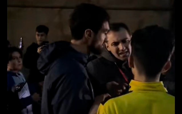 Millinin mühafizəçisi kobudluq etdi, Mahirə və bu uşaqlara mane oldu - VİDEO