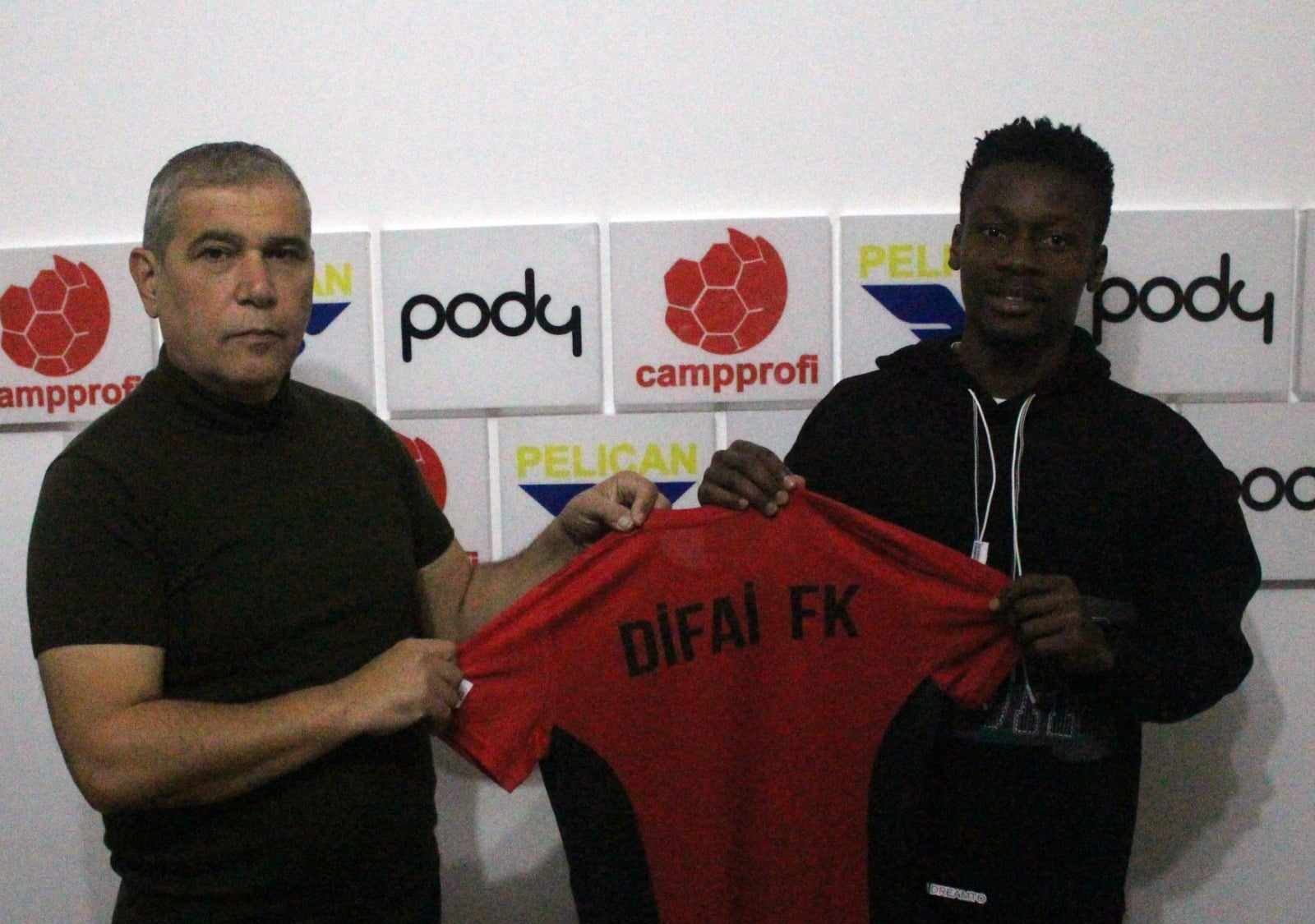 Azərbaycan çempionatının debütantı nigeriyalı ilə müqavilə imzaladı - FOTOLAR