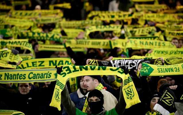 Avtobus sürücüsü hücuma məruz qaldı, əsəbiləşdi, azarkeşi öldürdü