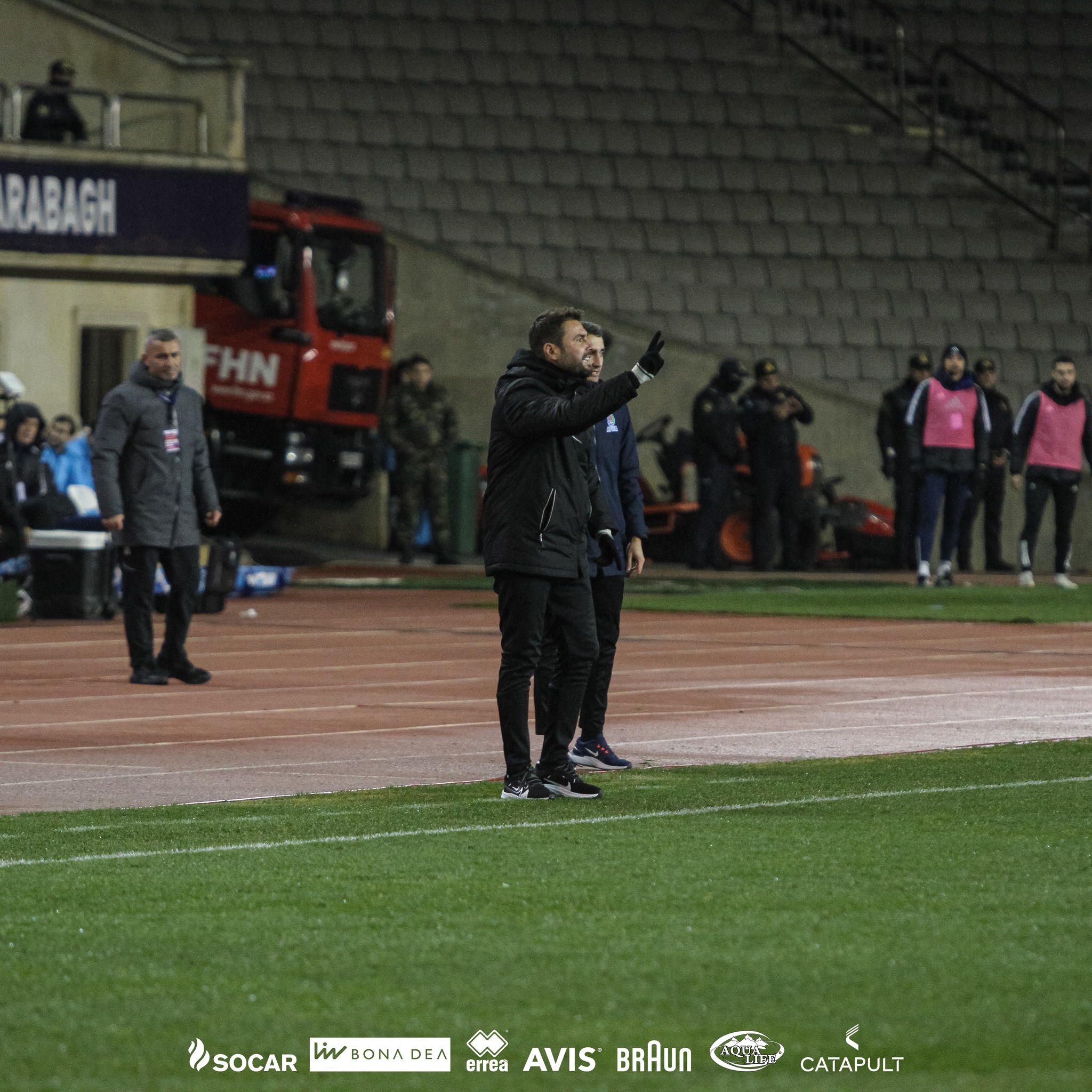 Mutu ciddi tənbeh olundu, sonuncu xəbərdarlıq edildi!