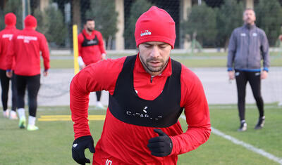 "Araz-Naxçıvan" burada, bəs legionerləri harada? -