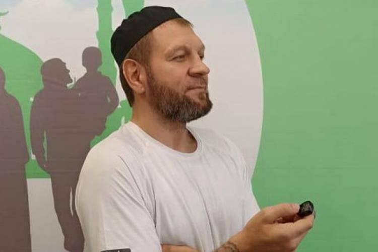 Məşhur idmançı içkinin "daş"ını atdı, İslamı qəbul etdi