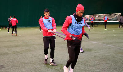 Qəbələyə qar yağdı, "Araz-Naxçıvan" qapalı məkana üz tutdu -