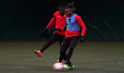 Qəbələyə qar yağdı, "Araz-Naxçıvan" qapalı məkana üz tutdu -