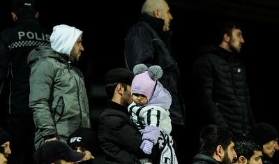 "Neftçi" – Tələsmə, döz, bir azca da döz...