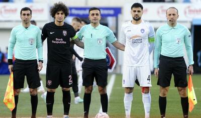 Azərbaycanda komandanı idman direktoru meydana çıxardı -