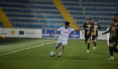 "Neftçi"ni "soyuq duş"a "qonaq" edən əl -