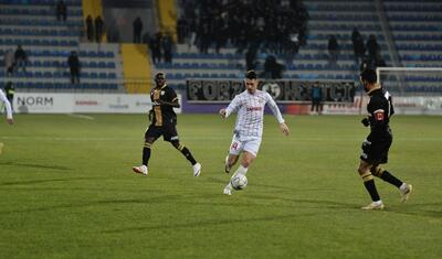 "Neftçi"ni "soyuq duş"a "qonaq" edən əl -