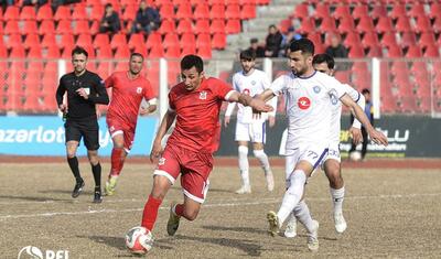 Ordu futbolçuları qızları stadionda görüncə…