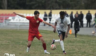 Rayonda qol vuran futbolçunu yerə yıxıb, sonra…