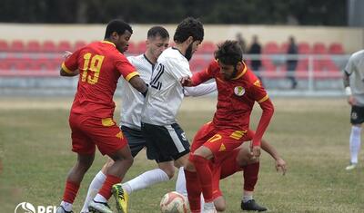 Rayonda qol vuran futbolçunu yerə yıxıb, sonra…